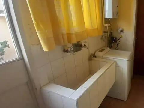 Depto Tipo Casa en Venta de 4 ambientes