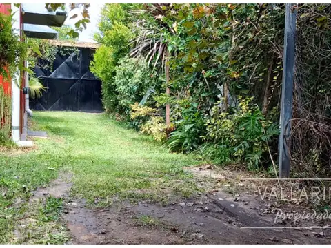 Casa 3 ambientes con 1 baño