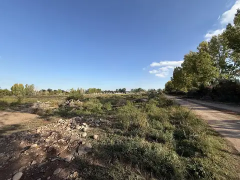 Terreno en Venta en Lunlunta, USD 230.000