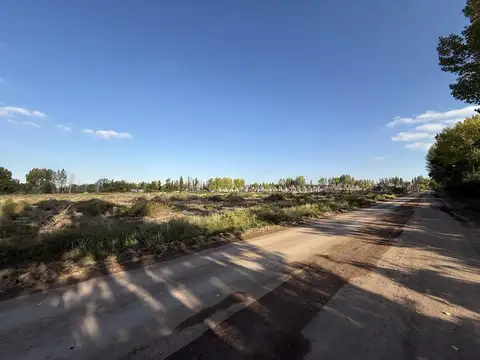 Terreno en Venta en Lunlunta, USD 230.000