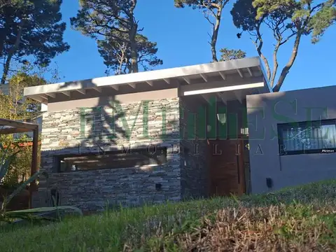 Casa en Alquiler Temporal con 2 cocheras