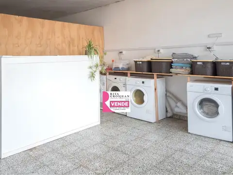 Casa y locales comerciales en venta ¡Ubicación estratégica!