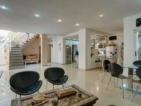 PH en Villa Urquiza en venta