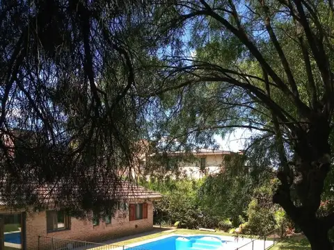 Casa en alquiler anual en el Náutico de Escobar