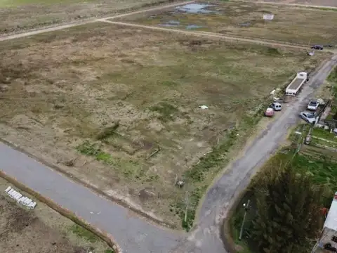 San Cayetano e/ Don Bosco y Rosenbusch