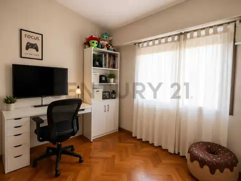 Oficina 4 ambientes con 2 baños
