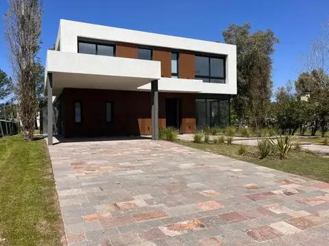 Casa en Venta de 6 dormitorios