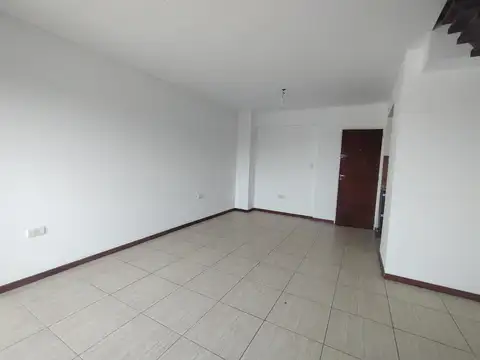 Departamento en Alquiler en Parque, $ 550.000