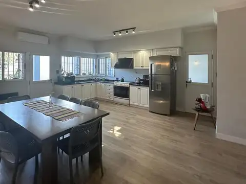 Casa 5 ambientes en venta