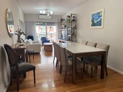 Venta. departamento 4 ambientes. Cochera. Av. Eva Peron 1100