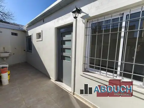 Depto Tipo Casa 2 ambientes con 1 baño