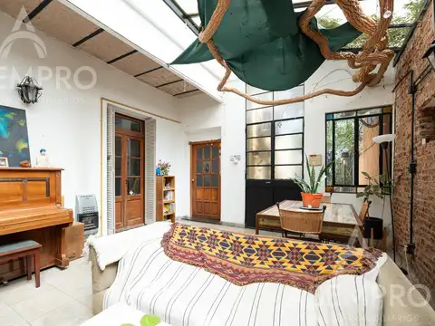 Depto Tipo Casa en Venta con 1 cocheras