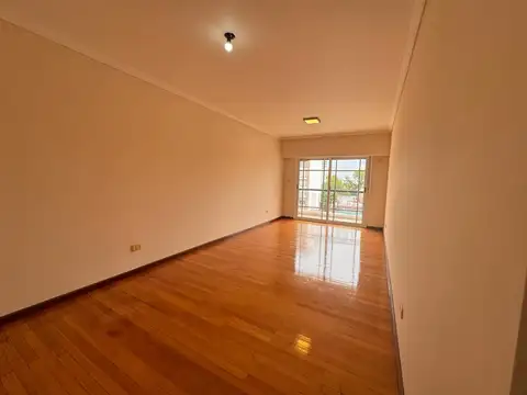 Hermoso Departamento 3 Ambientes amplio y luminoso en alquiler en Urquiza R