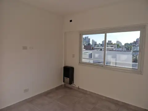 allende 2000, Piso 2