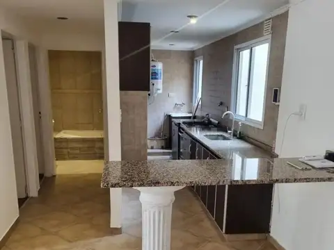 Condarco 500 Flores Edifico en Block U$585.000