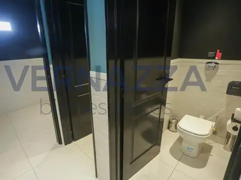 Oficina en Alquiler al Este
