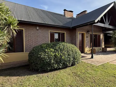 Acceso Pedro Gutiérrez  al 2600