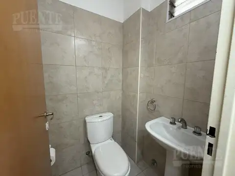 Local en Alquiler en Lomas De Zamora, $ 650.000