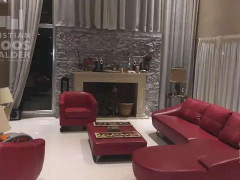 Casa  En Venta  - Álamo Alto.