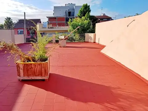 Depto Tipo Casa en Alquiler en José León Suárez, $ 450.000