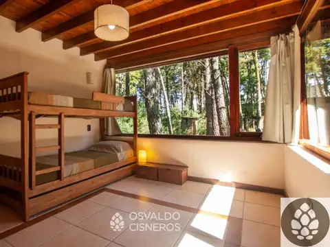 Casa en Alquiler Temporal con 1 cochera
