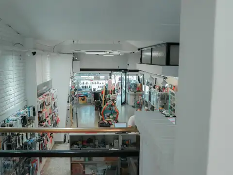 Local en Venta 60 años