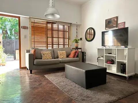 Depto Tipo Casa en Venta en Ituzaingo Sur, USD 100.000