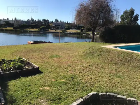 Casa 3 ambientes con 3 baños