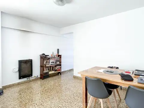 Depto Tipo Casa en Venta con 2 cocheras