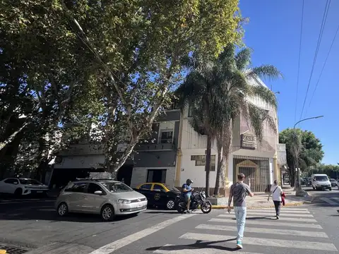 Avenida Juan Bautista Justo 5900