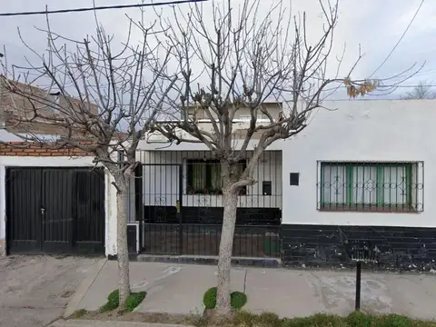 Emilio Guiñazu 160