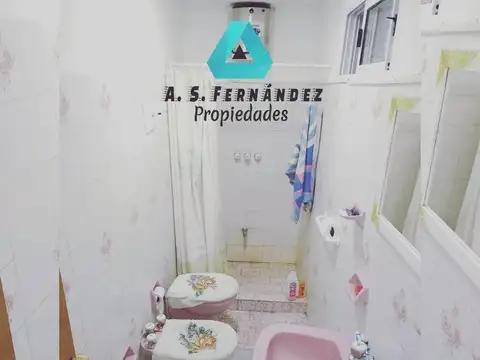 Casa 2 ambientes con 1 baño