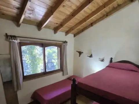 Casa en Venta con 3 cocheras