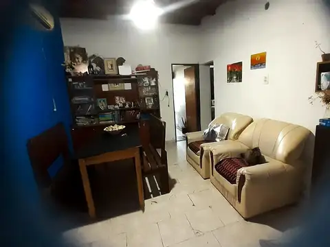 Casa 3 ambientes con 1 baño