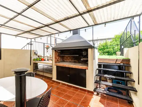 Depto Tipo Casa en Venta en Villa General Mitre, USD 170.000