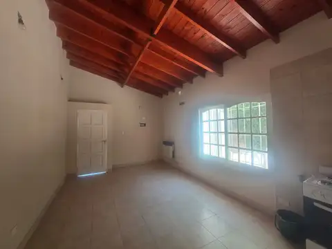 Av. Richieri 800, Piso PB