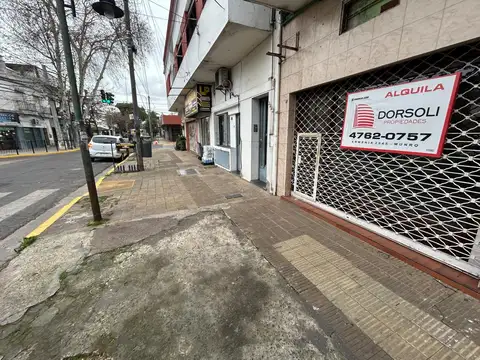 LOCAL EN CARAPACHAY !