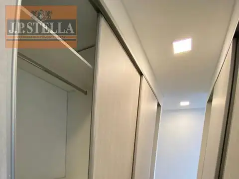 Casa 4 AMB C/ 2 Cocheras y Pileta - Terravista