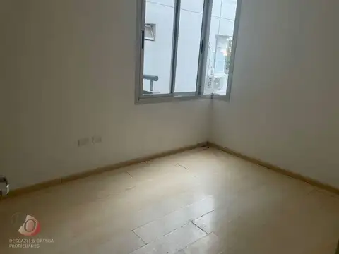 BARRIO GENERAL PAZ- EXCELENTE DEPARTAMENTO 2 DORMITORIOS 2 BAÑOS- BALCON AL FRENTE