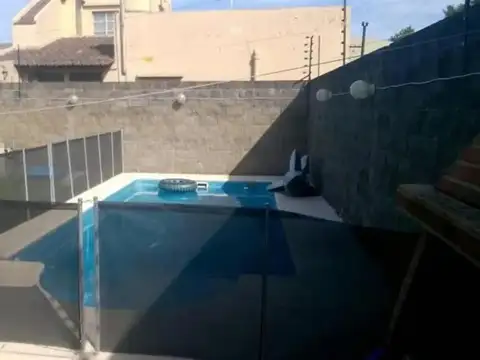 Casa en Venta en Lanús Este, USD 245.000
