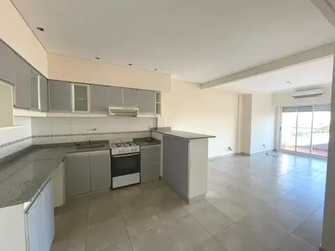 DEPARTAMENTO DE 2 AMBIENTES CON BALCÓN ATERRAZADO EN VENTA