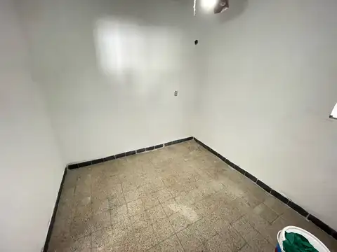 Venta  Casa de 3 dormitorios con local en planta baja - Barrio Parque, Rosario