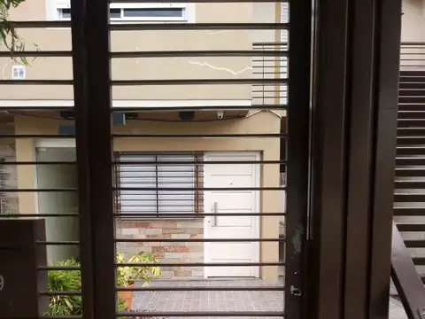 BERUTTI 100, Piso PB