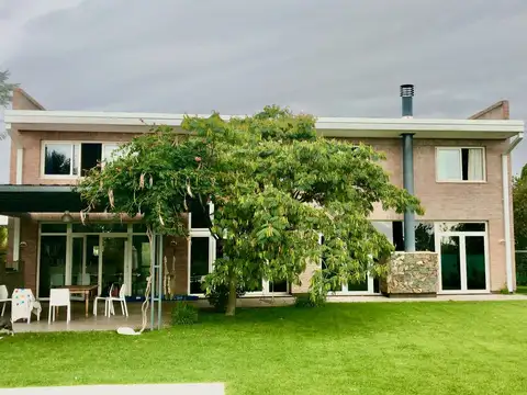 Casa en Venta de 5 dormitorios
