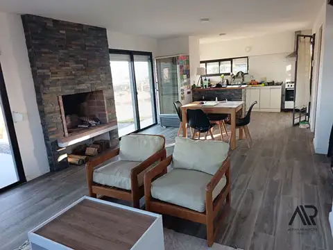 Casa en Venta en La Asturiana, USD 228.000