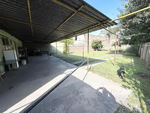 VENTA Terreno de 767 m²  | Casa y Galpón | Castellanos 2400