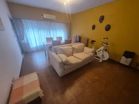 Casa en Venta en Quilmes Oeste, USD 95.000