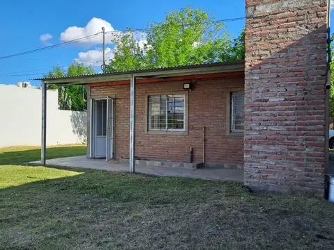 Casa 3 ambientes con 1 baño
