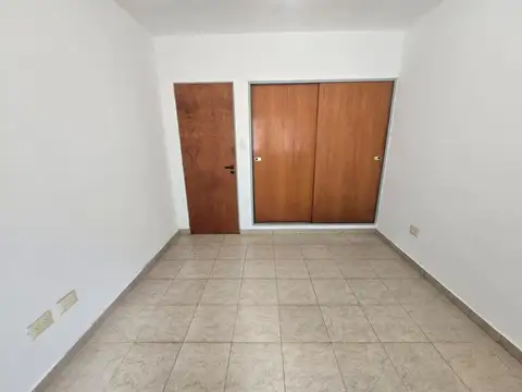 Departamento dos ambientes con patio