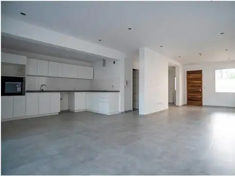 CASA EN VENTA 3 DORMITORIOS HOUSING BARRIO VILLA BELGRANO